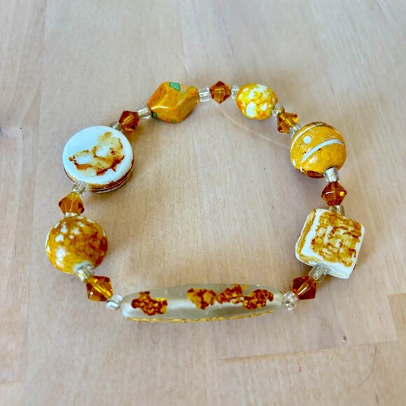 Charming Combination of Ochre and Gold Beaded Bracelets  (4) - Picture 5 of 8